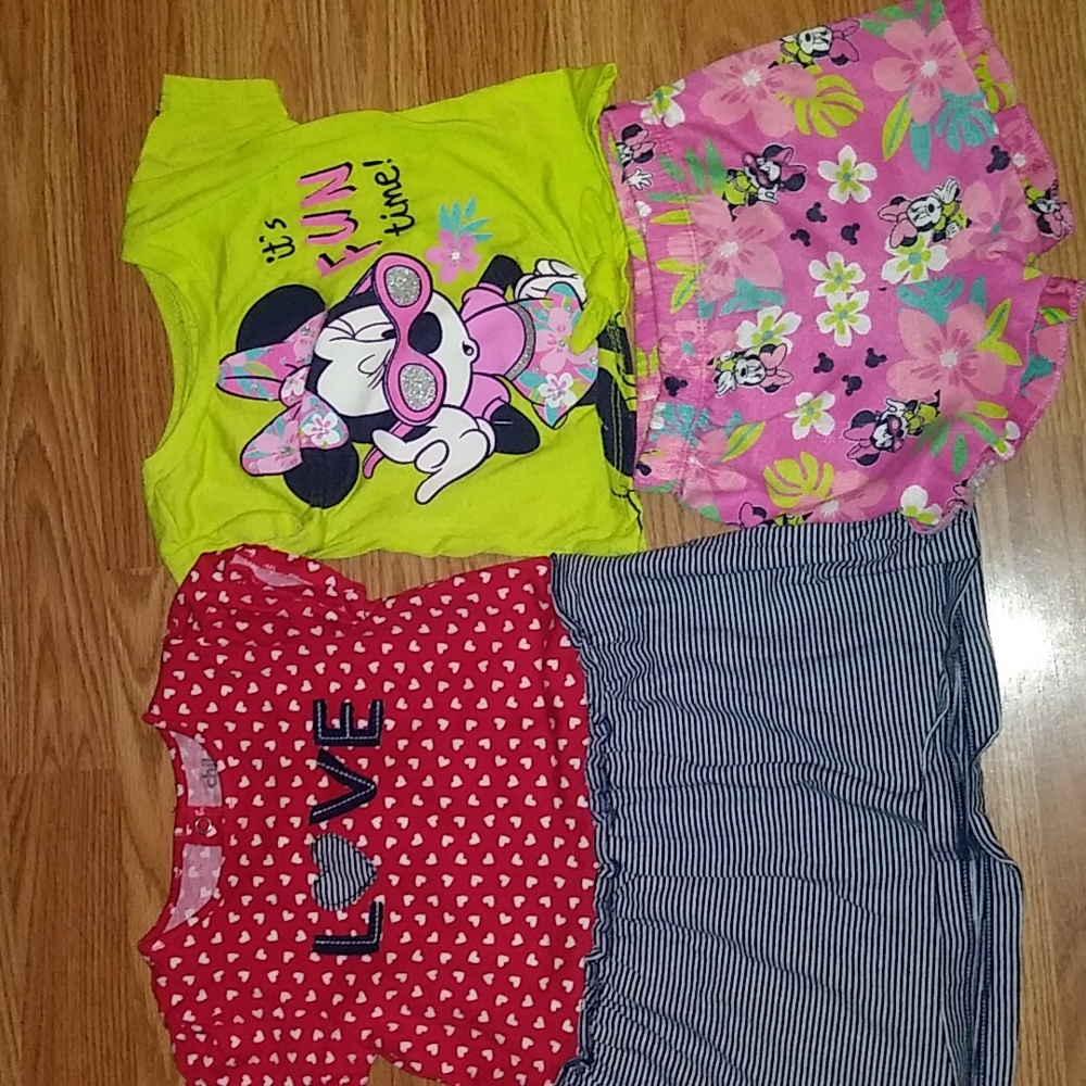Minnie Mouse + bundle